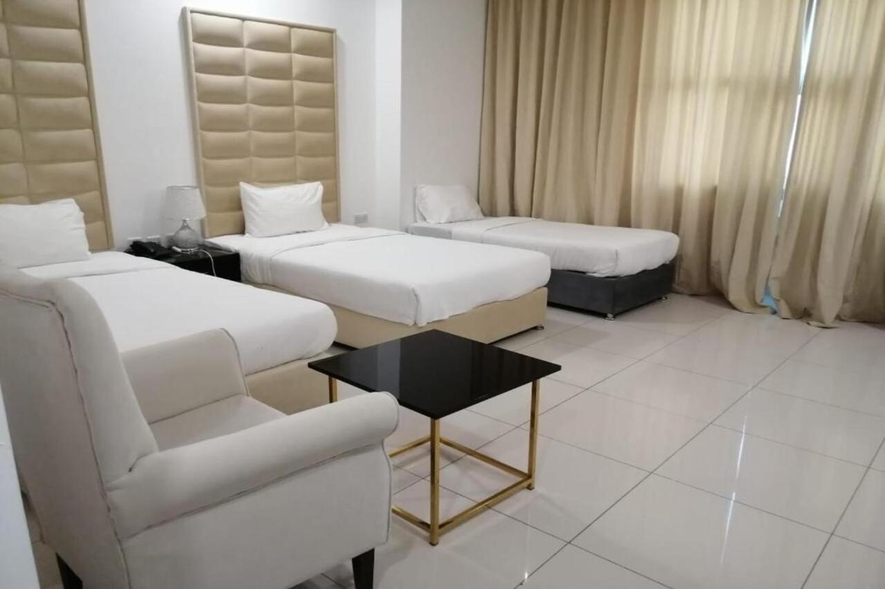 Parkside Plaza Muscat Ξενοδοχείο Εξωτερικό φωτογραφία