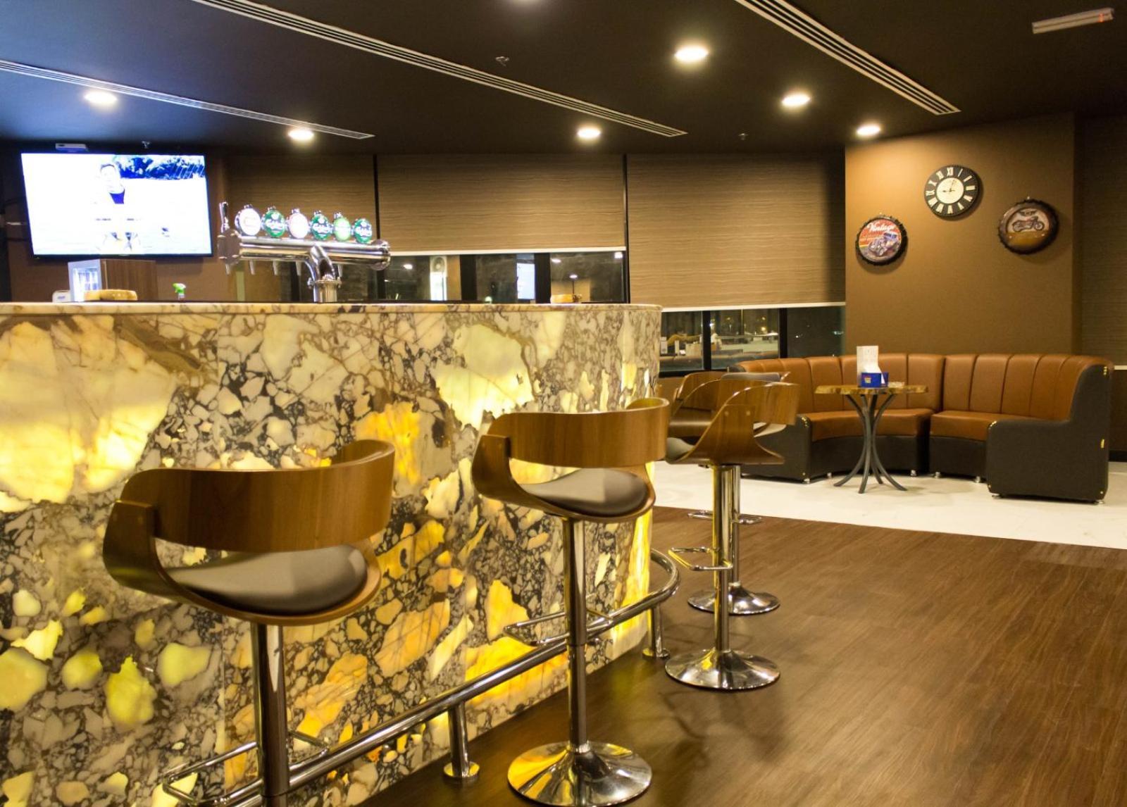 Parkside Plaza Muscat Ξενοδοχείο Εξωτερικό φωτογραφία