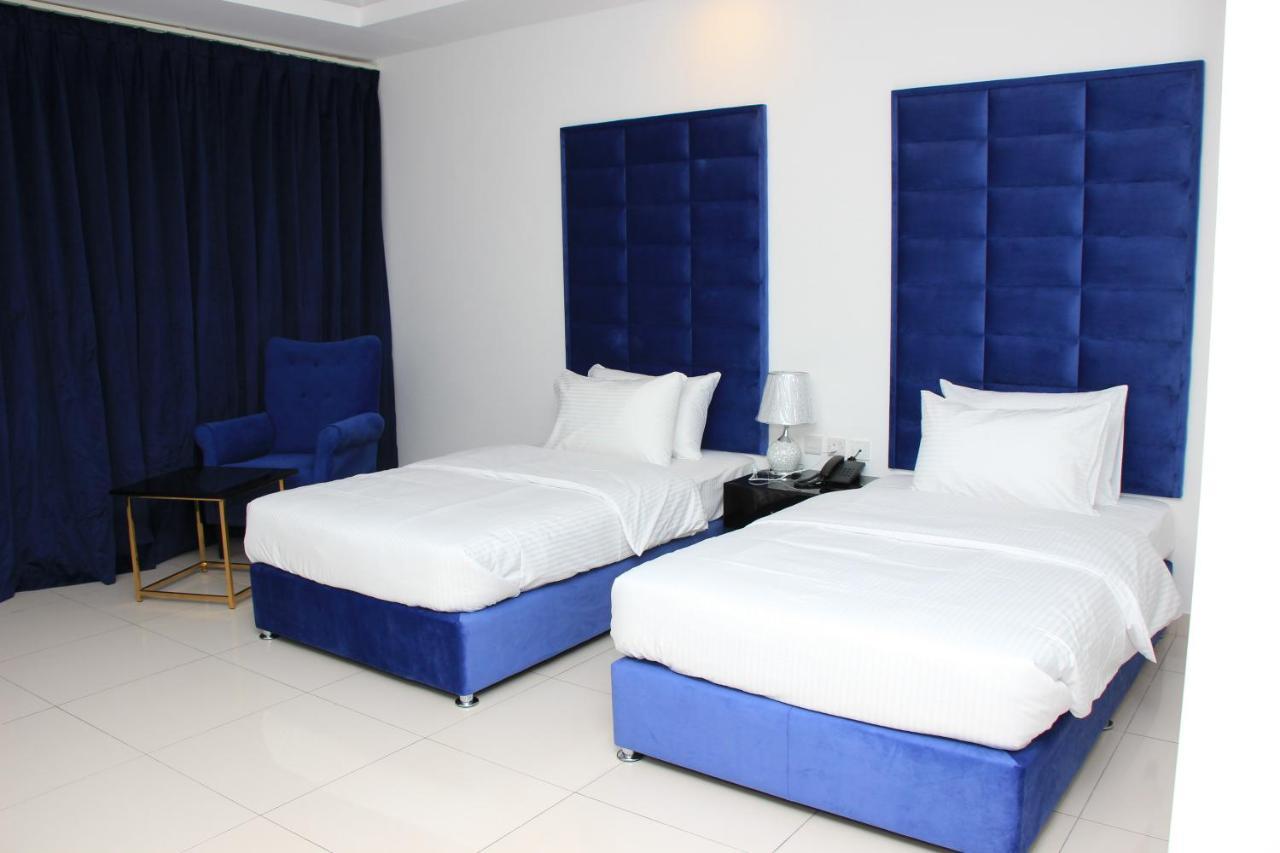 Parkside Plaza Muscat Ξενοδοχείο Εξωτερικό φωτογραφία