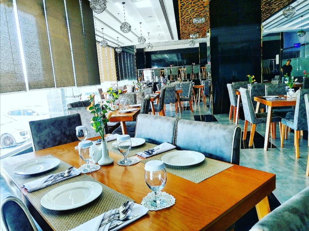 Parkside Plaza Muscat Ξενοδοχείο Εξωτερικό φωτογραφία