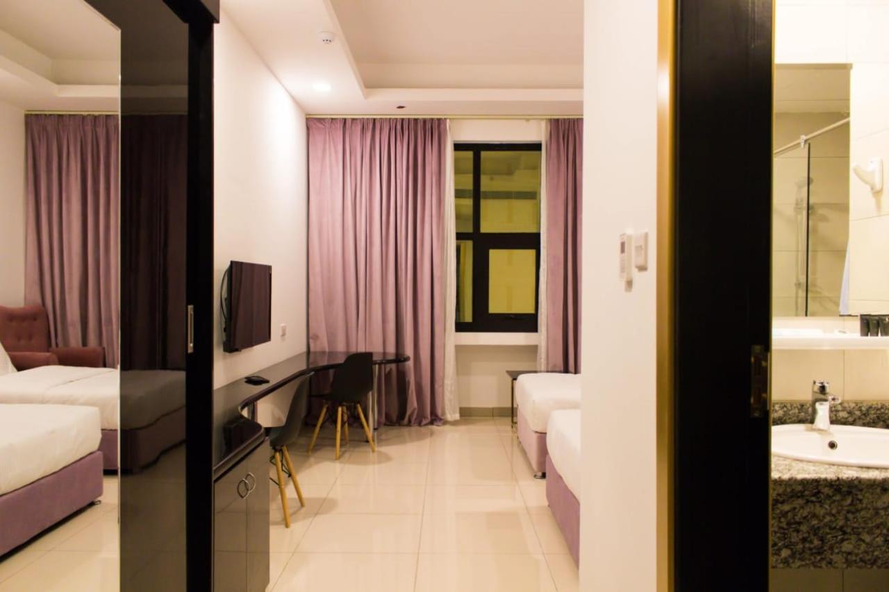 Parkside Plaza Muscat Ξενοδοχείο Εξωτερικό φωτογραφία